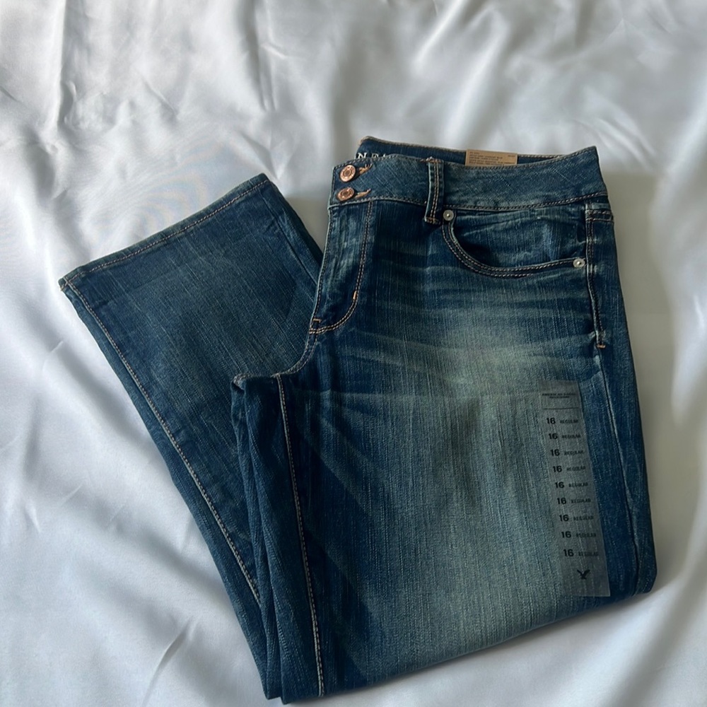 American eagle artist crop jeans NWT